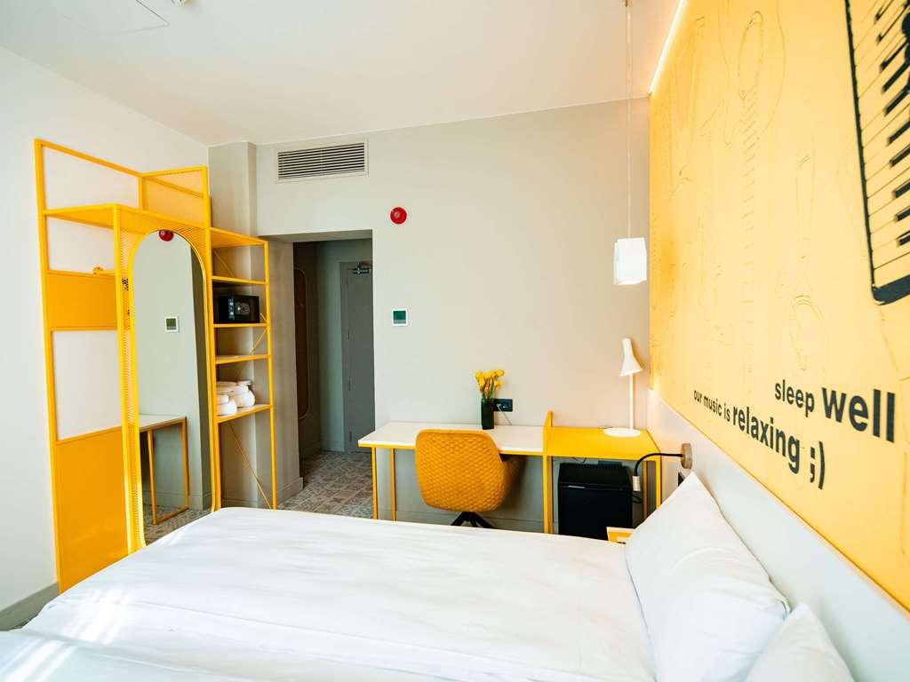 Ibis Styles Sibiu Arsenal Hotell Rum bild